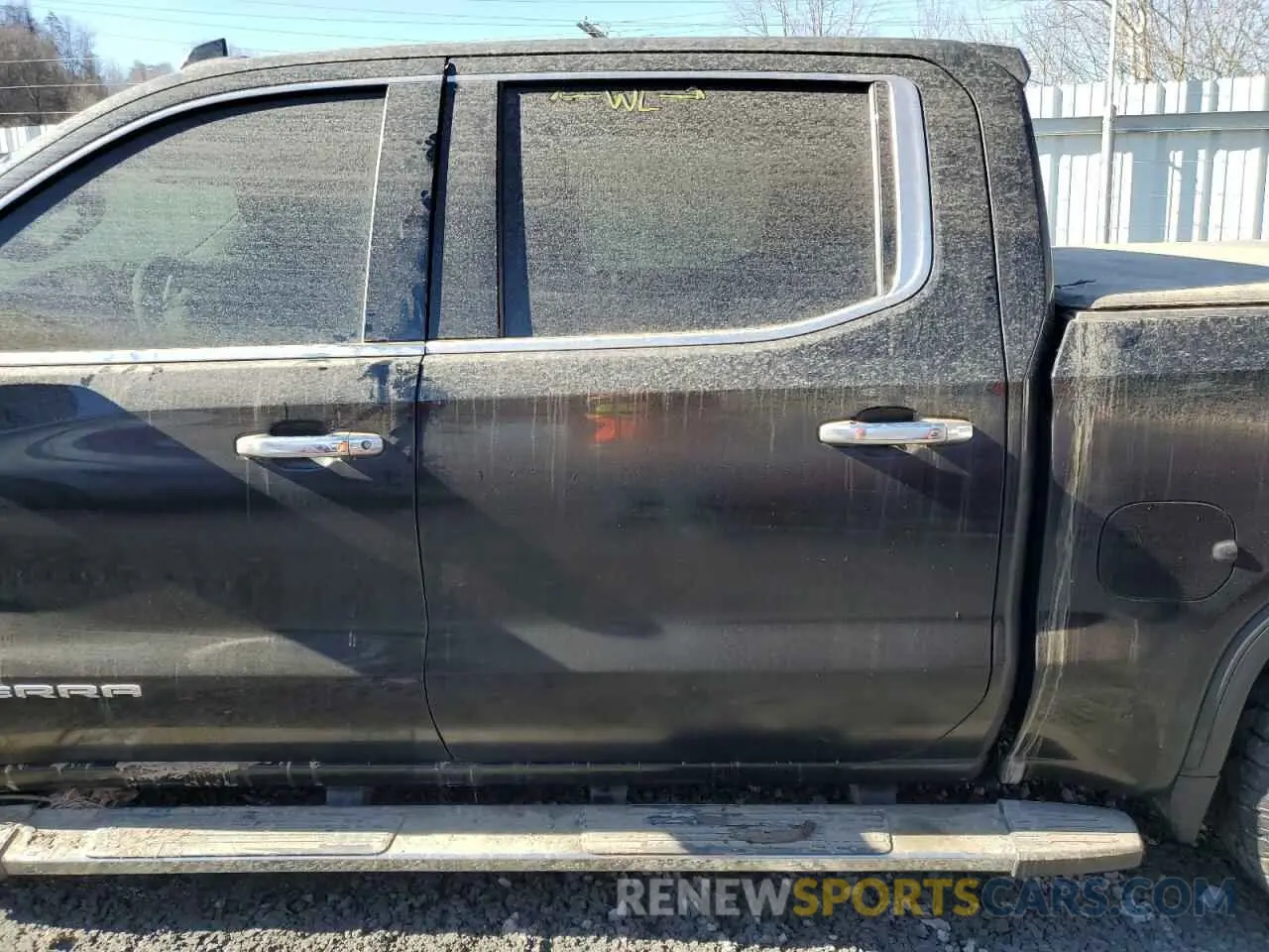 12 Photograph of a damaged car 3GTU9DED8NG180664 GMC SIERRA 2022