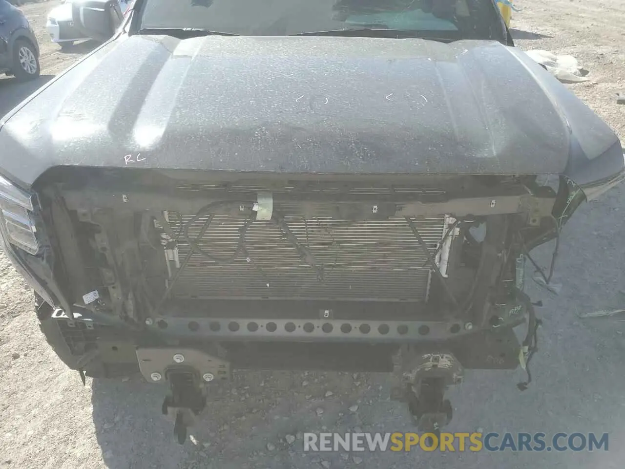 11 Photograph of a damaged car 3GTUUDEDXNG647307 GMC SIERRA 2022