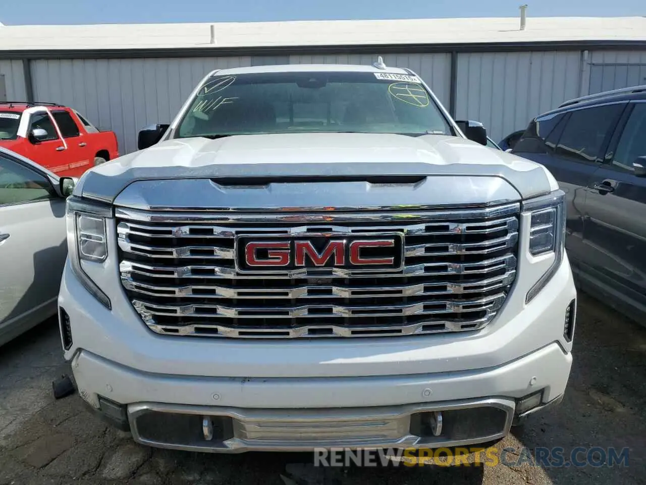 5 Photograph of a damaged car 3GTUUGED2NG521041 GMC SIERRA 2022