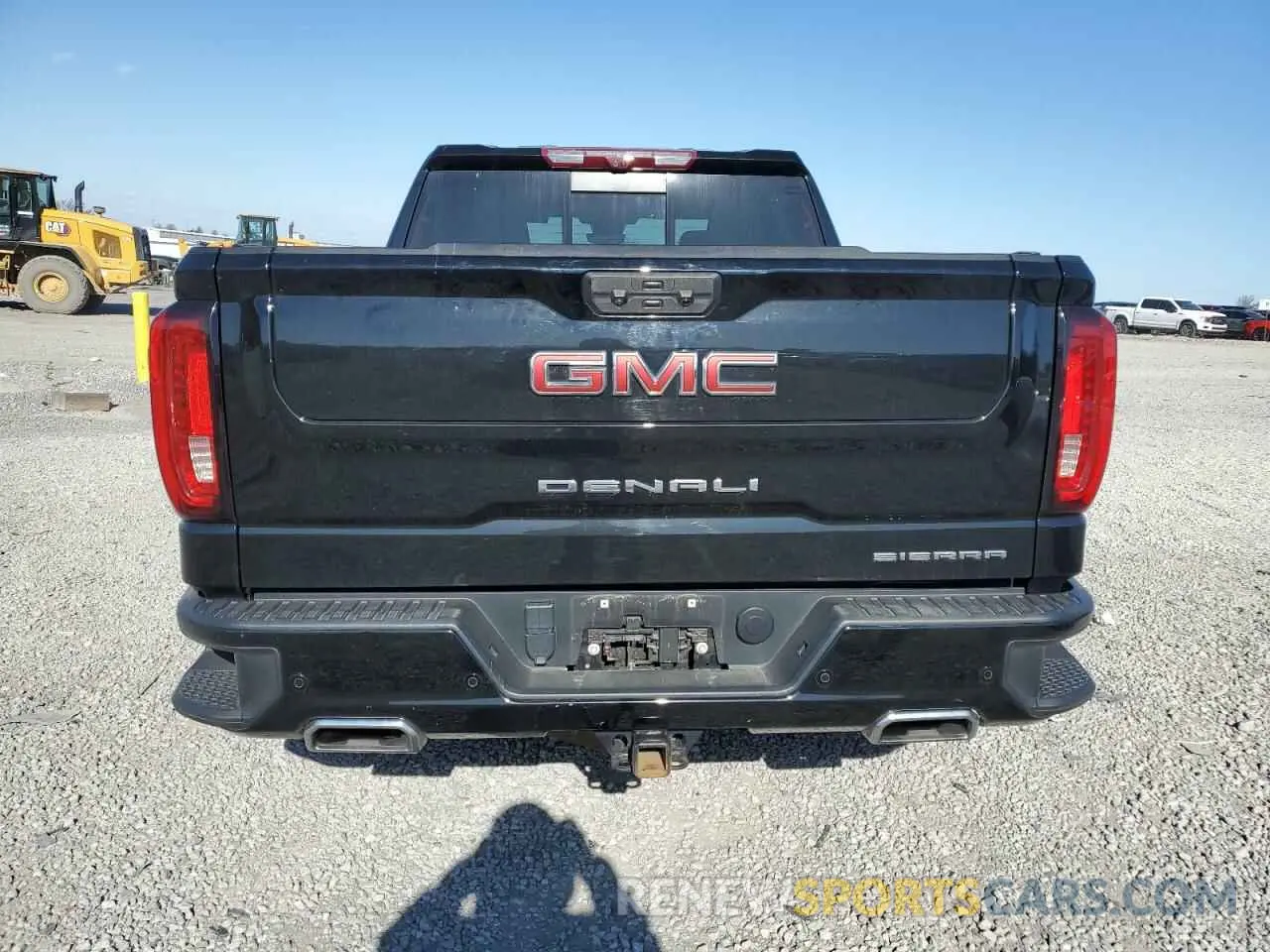 6 Photograph of a damaged car 3GTUUGED9NG685418 GMC SIERRA 2022