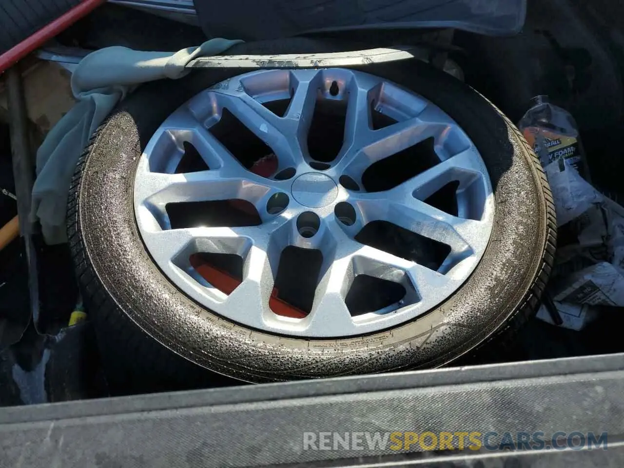 14 Photograph of a damaged car 3GTUUGEL8NG506373 GMC SIERRA 2022