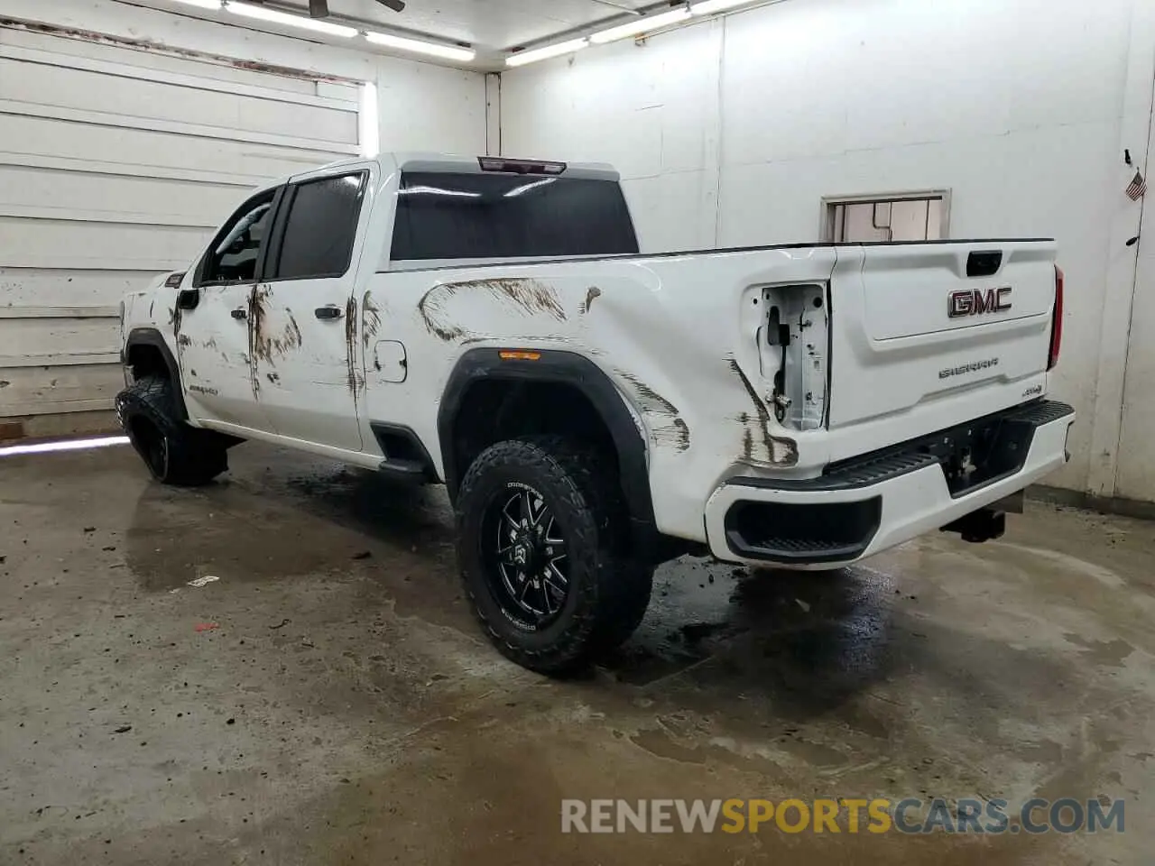 2 Photograph of a damaged car 1GT49PEY1PF136210 GMC SIERRA 2023