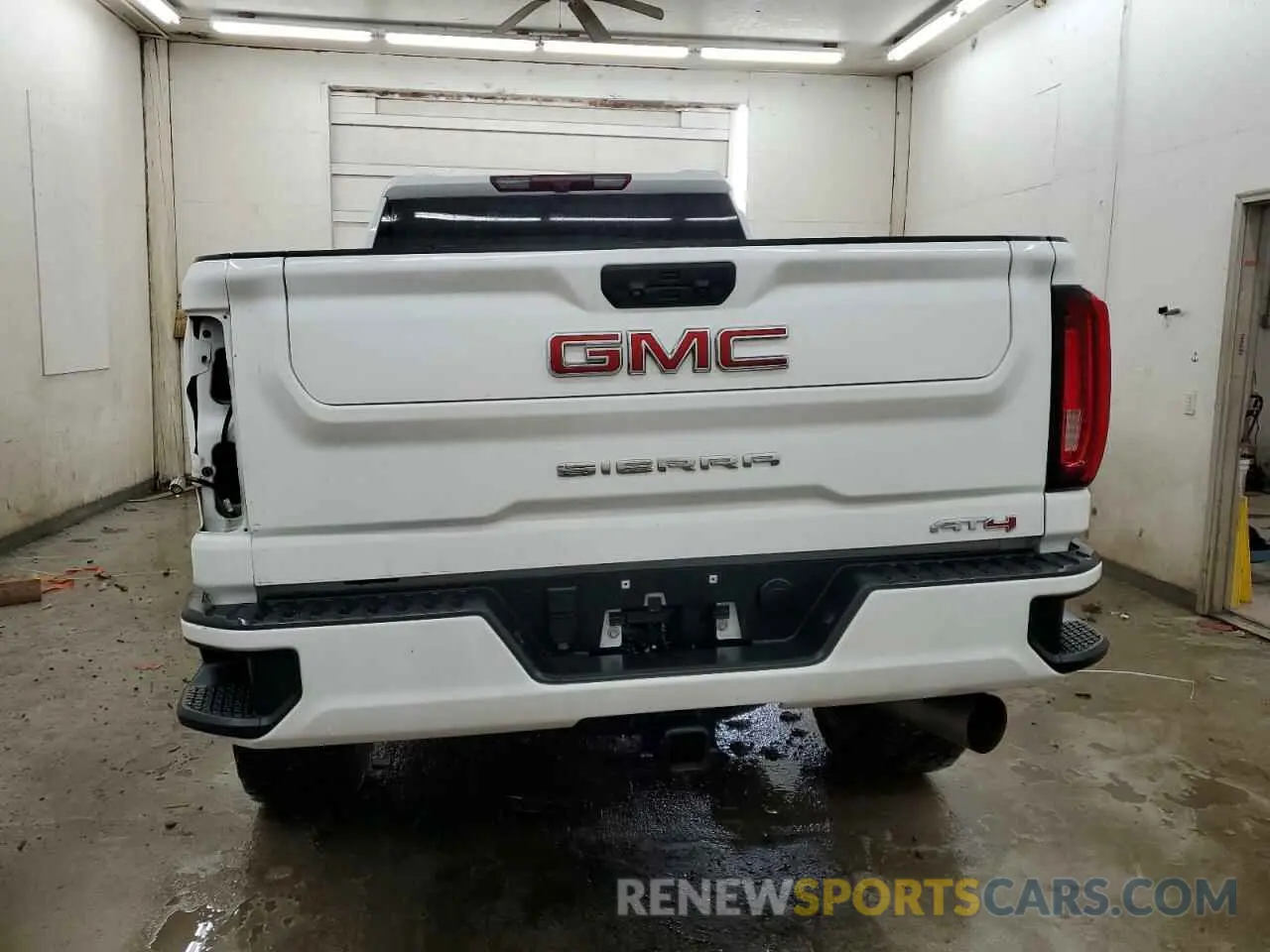 6 Photograph of a damaged car 1GT49PEY1PF136210 GMC SIERRA 2023