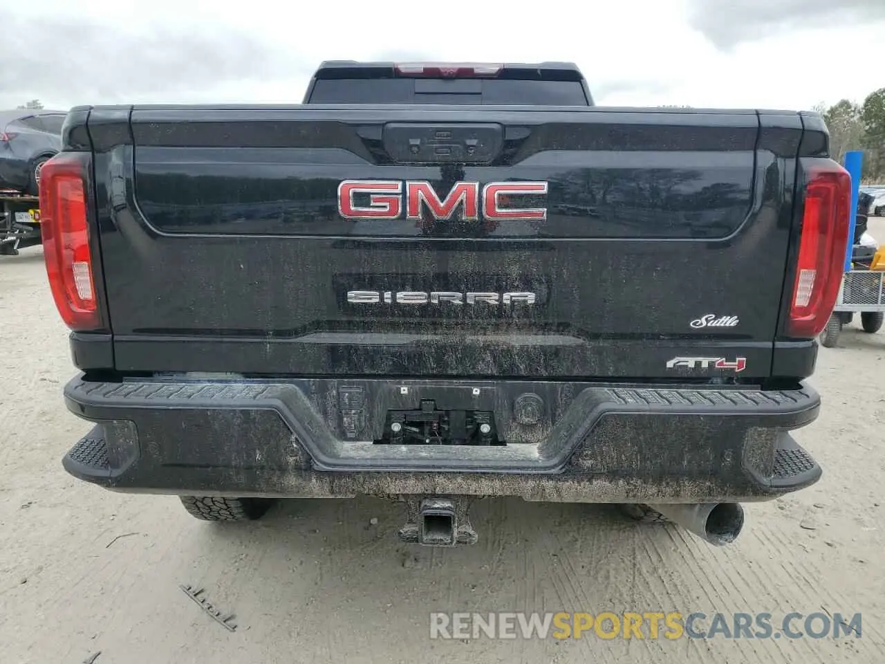 6 Фотография поврежденного автомобиля 1GT49PEY4PF246605 GMC SIERRA 2023