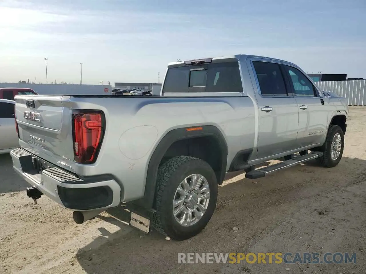 3 Фотография поврежденного автомобиля 1GT49WEY7PF253168 GMC SIERRA 2023