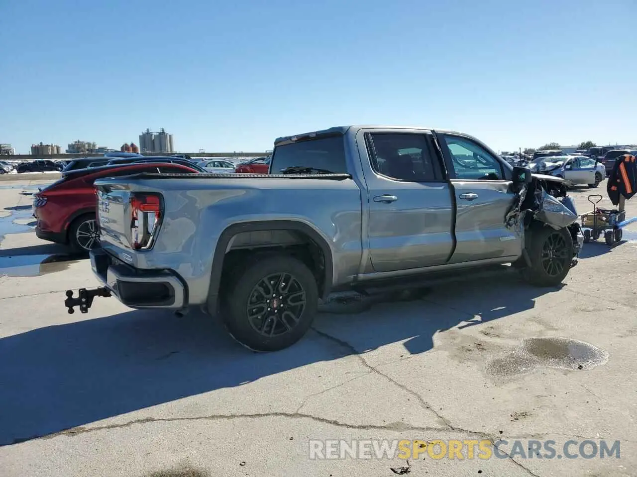 3 Фотография поврежденного автомобиля 1GTPHCE82PZ330672 GMC SIERRA 2023