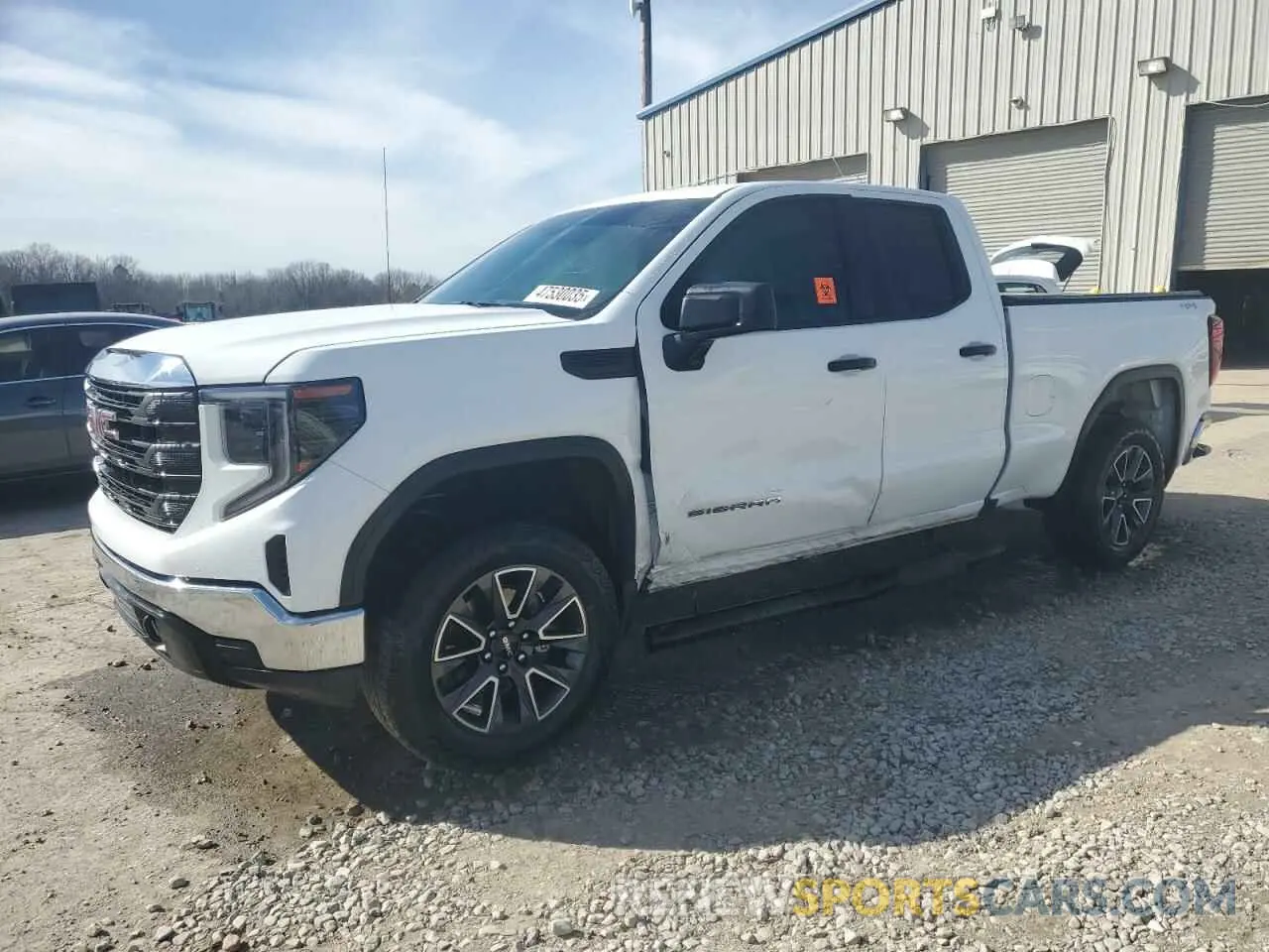 1 Фотография поврежденного автомобиля 1GTRUAED2PZ292849 GMC SIERRA 2023