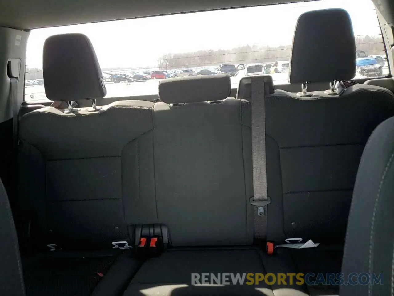 10 Фотография поврежденного автомобиля 1GTRUAED2PZ292849 GMC SIERRA 2023