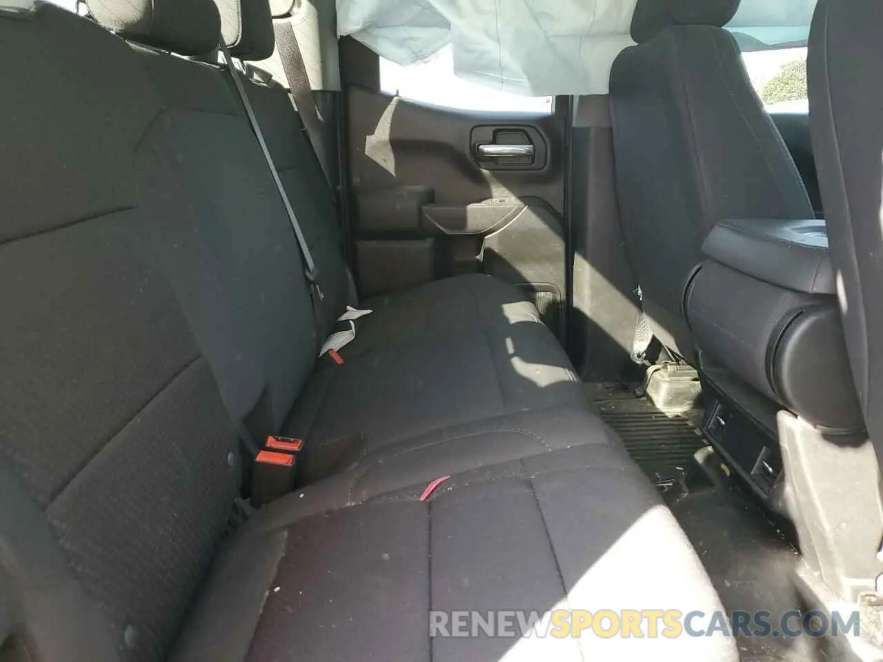 11 Фотография поврежденного автомобиля 1GTRUAED2PZ292849 GMC SIERRA 2023