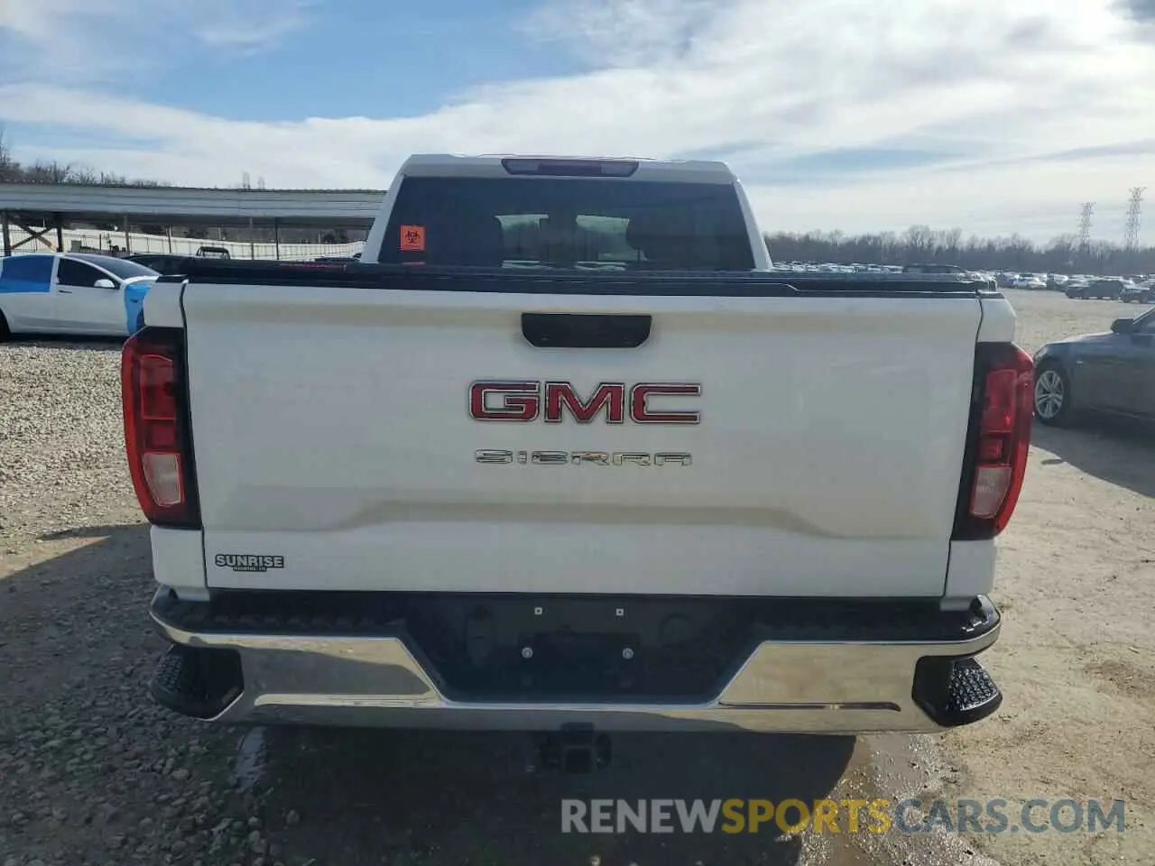 6 Фотография поврежденного автомобиля 1GTRUAED2PZ292849 GMC SIERRA 2023