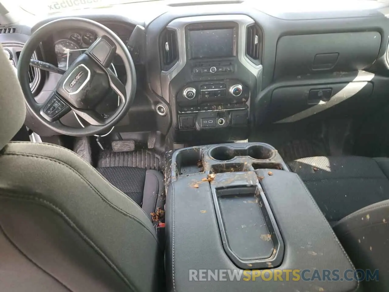 8 Фотография поврежденного автомобиля 1GTRUAED2PZ292849 GMC SIERRA 2023