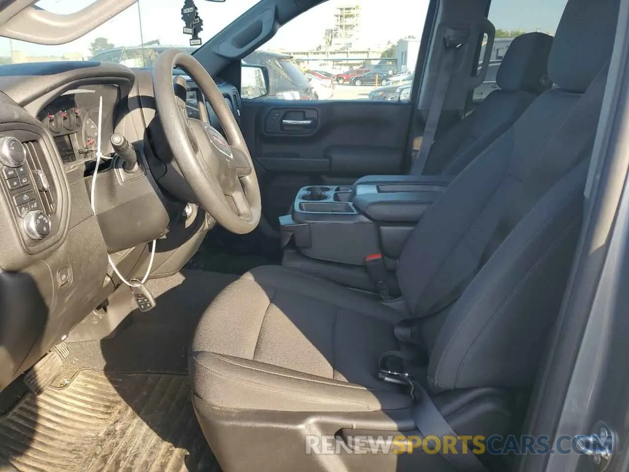 7 Photograph of a damaged car 1GTRUAED3PZ323123 GMC SIERRA 2023