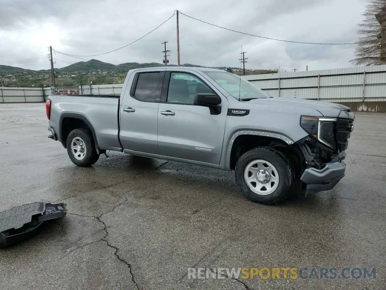 4 Фотография поврежденного автомобиля 1GTRUCEDXPZ252966 GMC SIERRA 2023