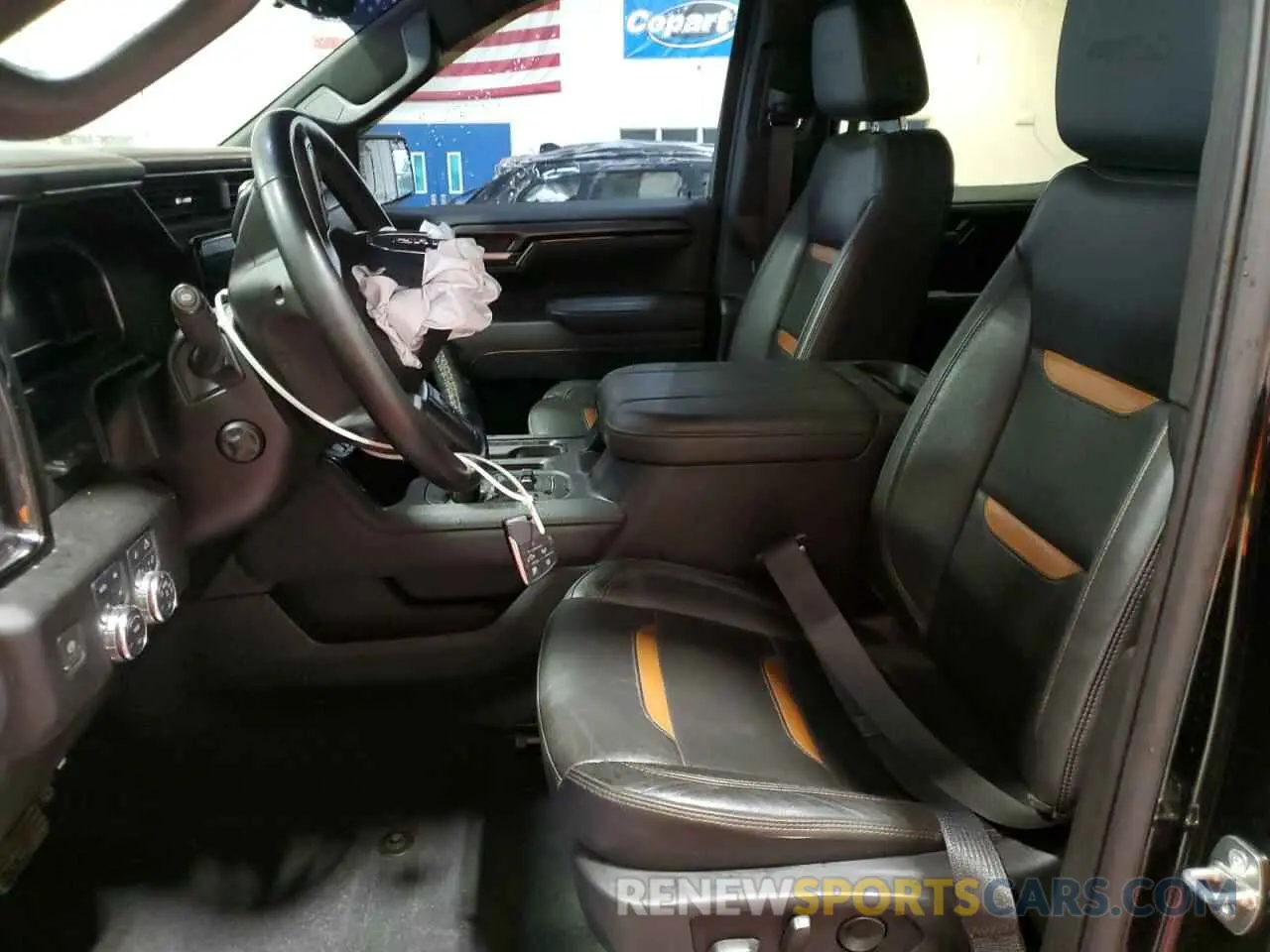 7 Photograph of a damaged car 1GTUUEE84PZ201584 GMC SIERRA 2023