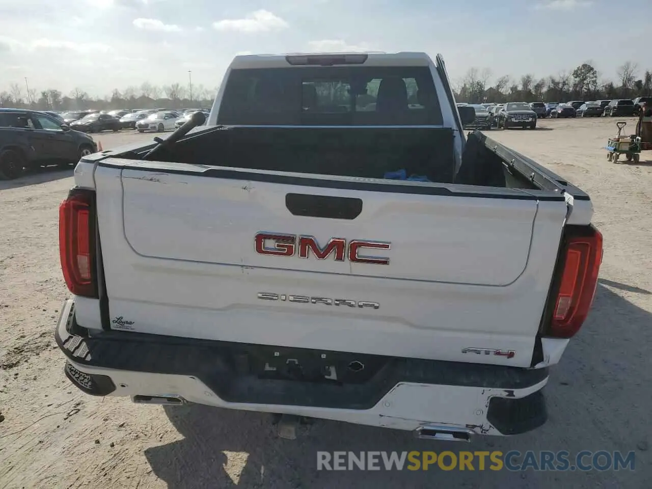 6 Фотография поврежденного автомобиля 1GTUUEE85PZ305906 GMC SIERRA 2023