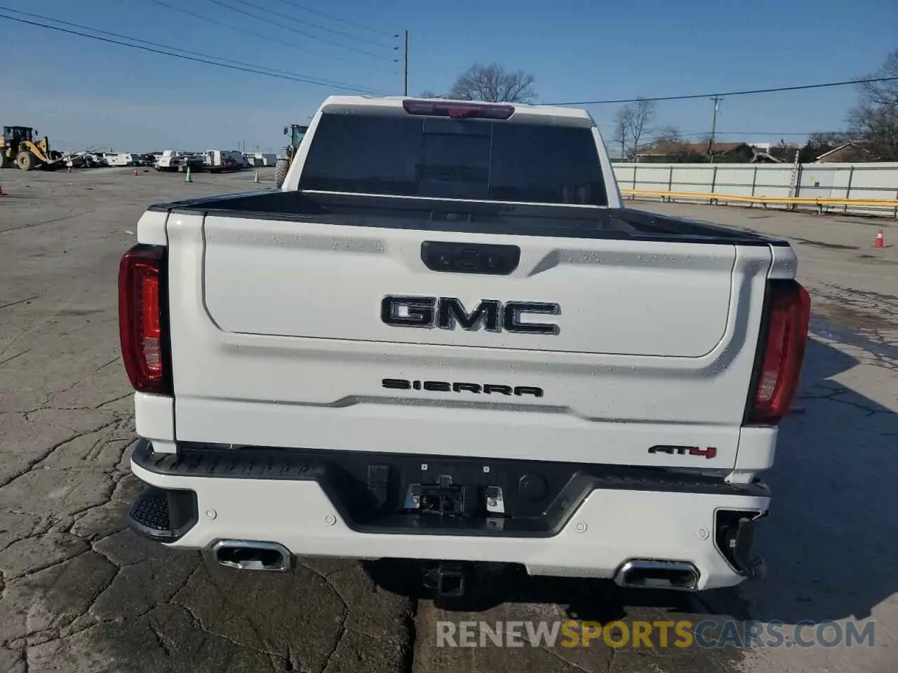 6 Фотография поврежденного автомобиля 1GTUUEELXPZ250339 GMC SIERRA 2023