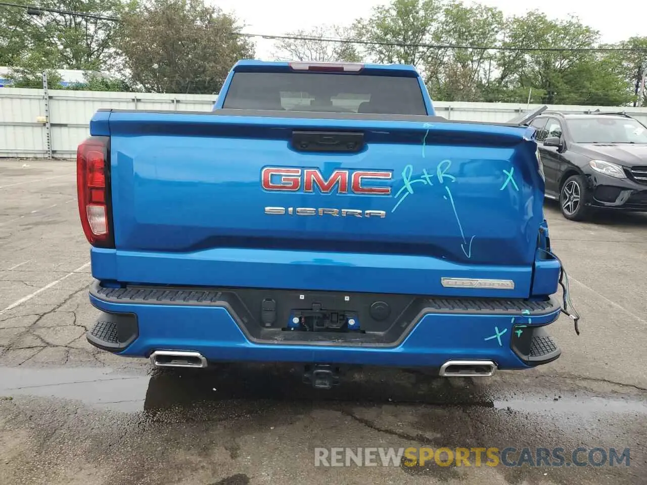 6 Photograph of a damaged car 1GTVUCE83PZ325290 GMC SIERRA 2023