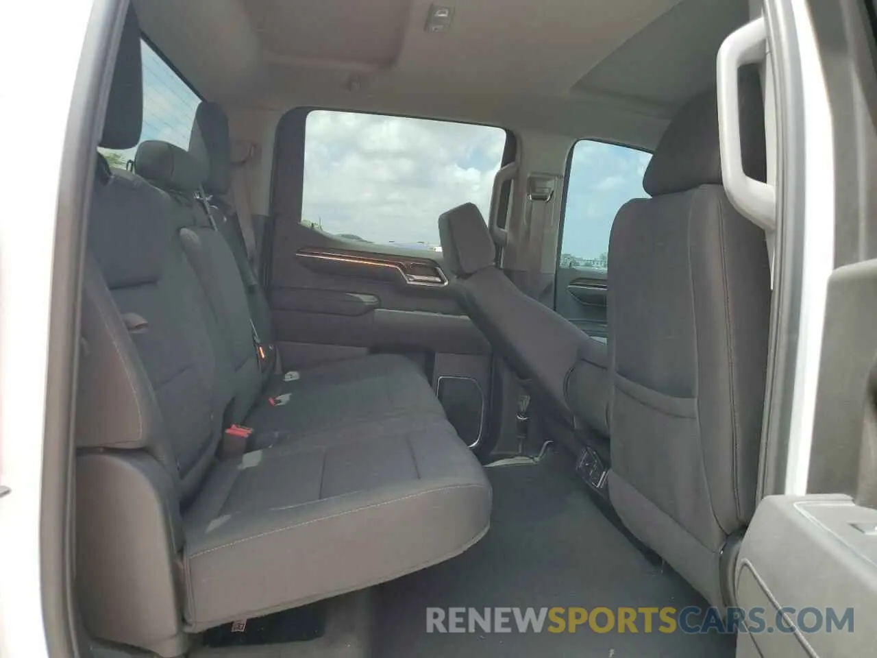 10 Фотография поврежденного автомобиля 3GTPHCEK3PG123235 GMC SIERRA 2023
