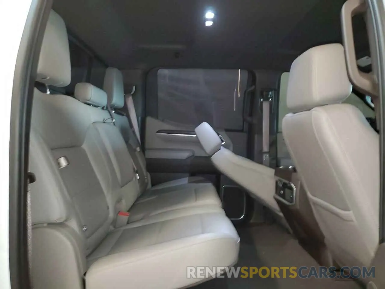 10 Фотография поврежденного автомобиля 3GTPHDED5PG225871 GMC SIERRA 2023
