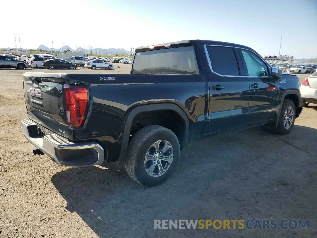 3 Фотография поврежденного автомобиля 3GTUUBED7PG271544 GMC SIERRA 2023