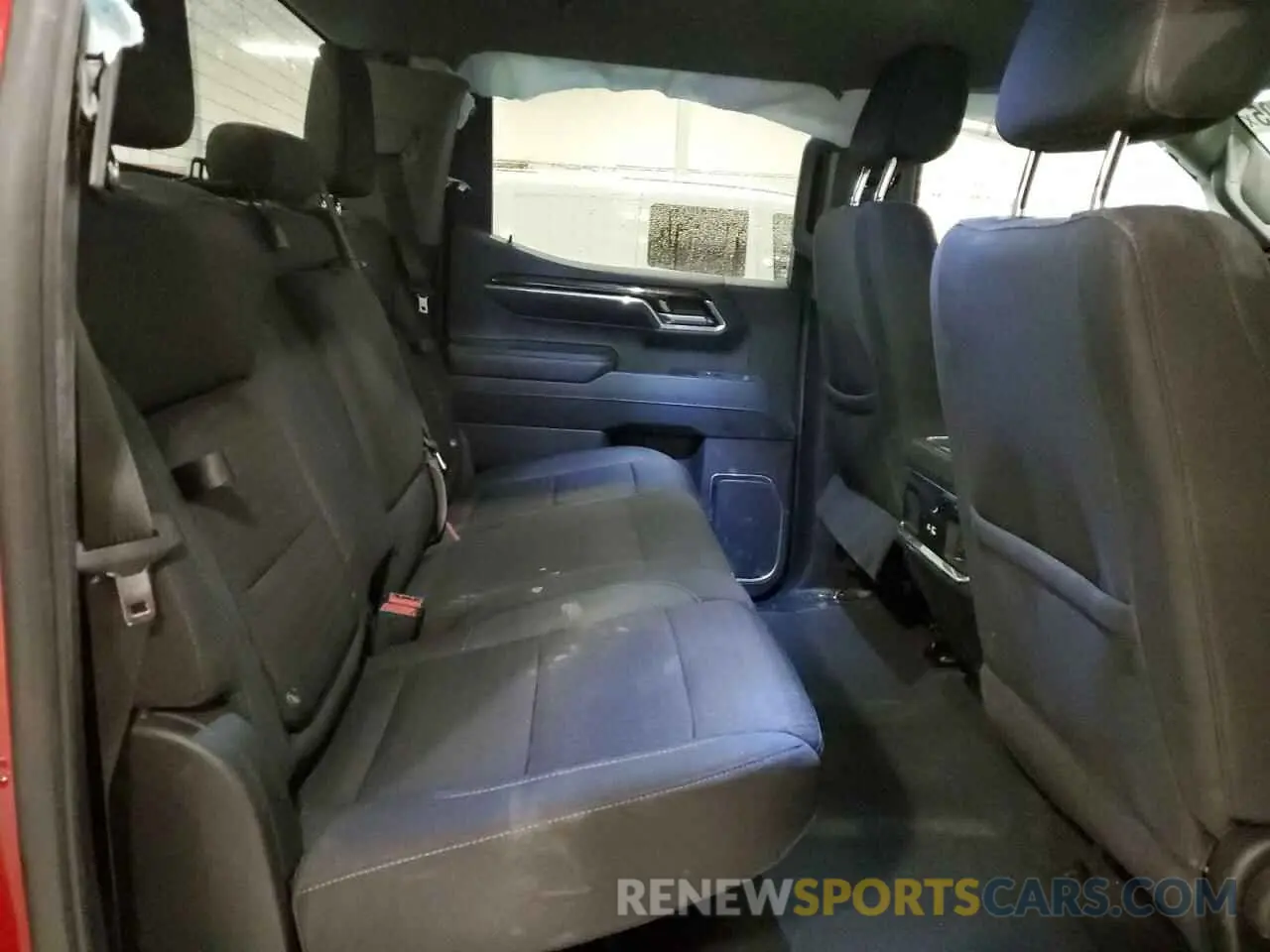 10 Фотография поврежденного автомобиля 3GTUUCED4PG340955 GMC SIERRA 2023