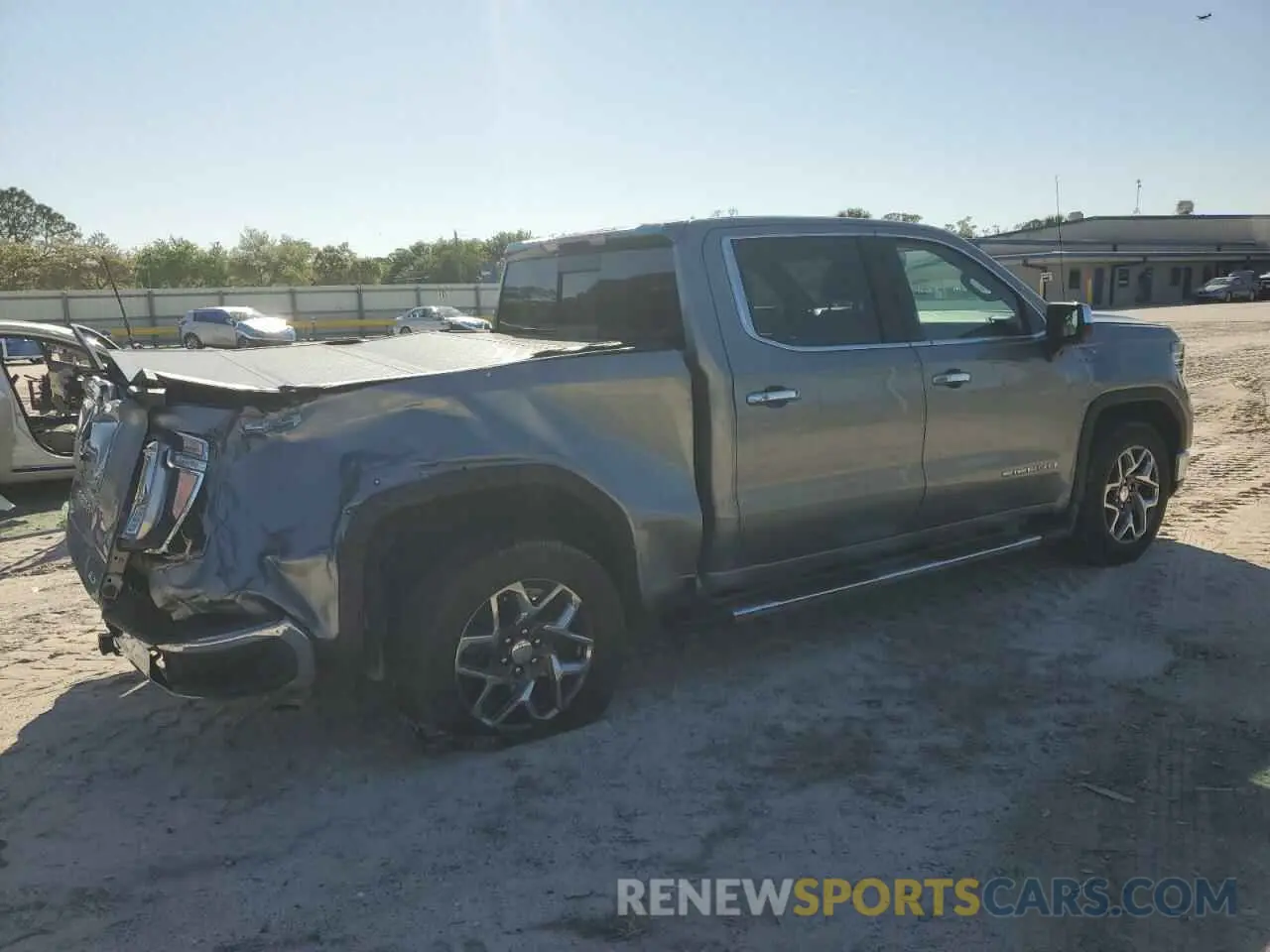 3 Фотография поврежденного автомобиля 3GTUUDED0PG291937 GMC SIERRA 2023