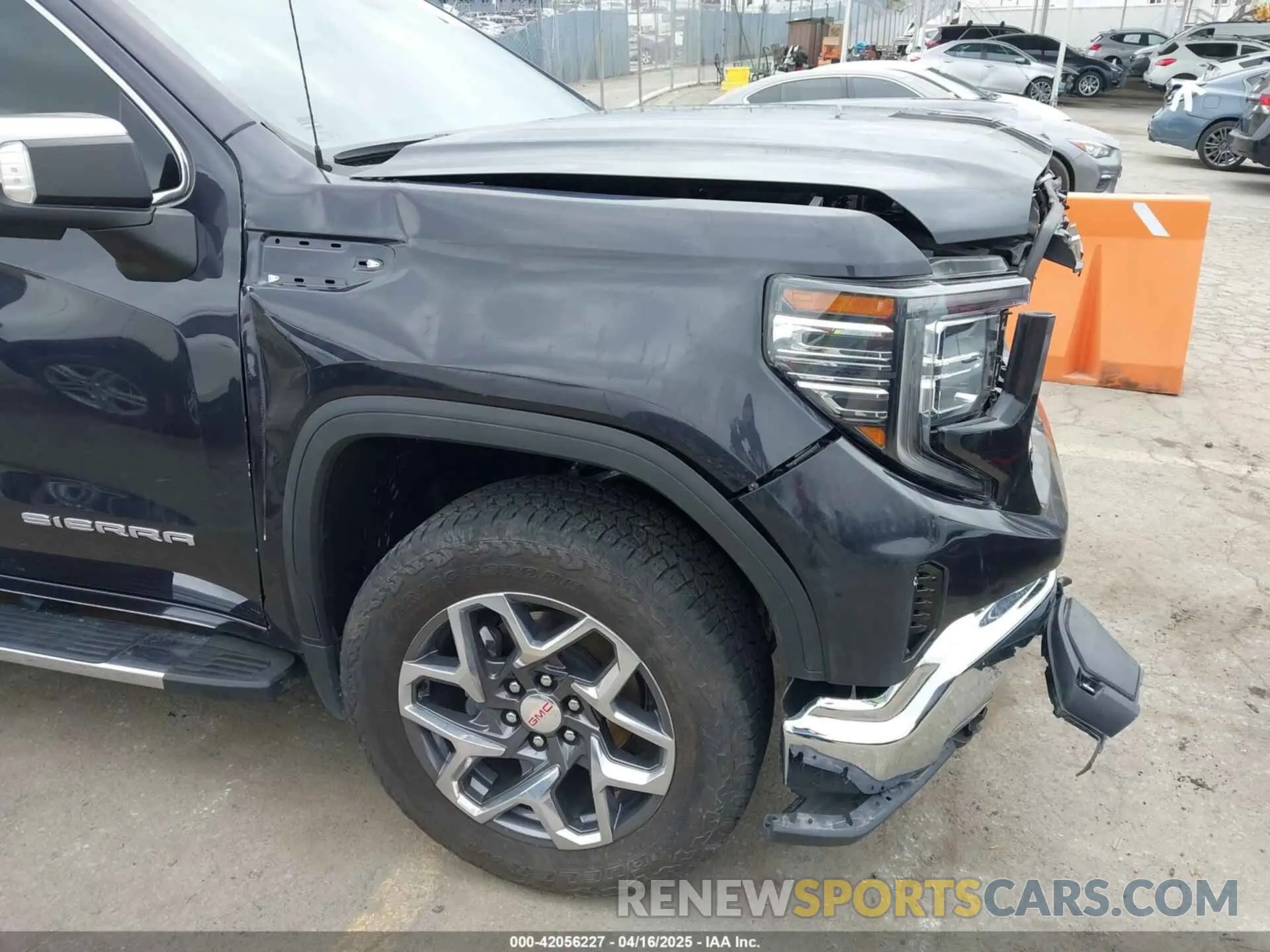 18 Фотография поврежденного автомобиля 3GTUUDEL4PG294363 GMC SIERRA 2023