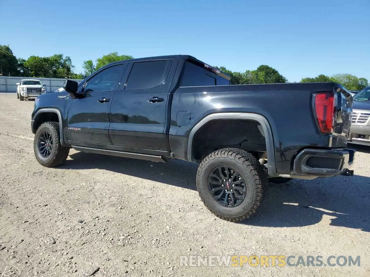 2 Фотография поврежденного автомобиля 3GTUUFELXPG214964 GMC SIERRA 2023