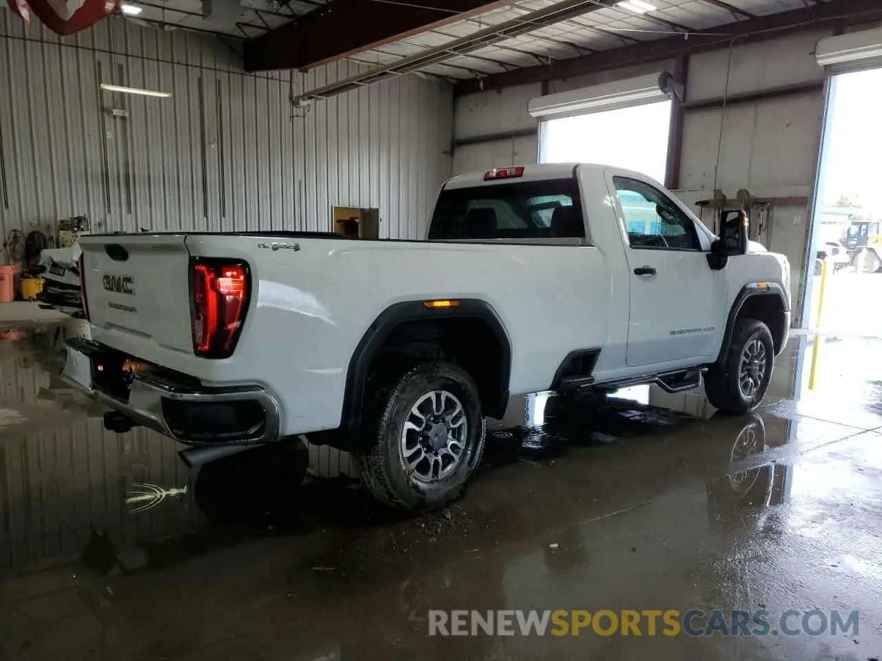 3 Фотография поврежденного автомобиля 1GT39SE77RF167552 GMC SIERRA 2024