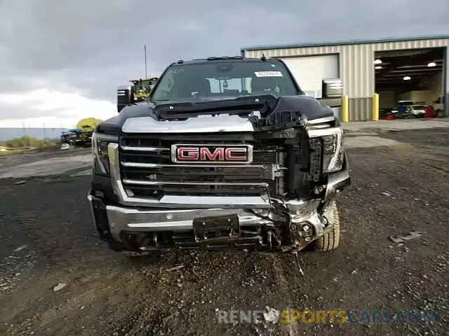 11 Photograph of a damaged car 1GT49NEY8RF446491 GMC SIERRA 2024