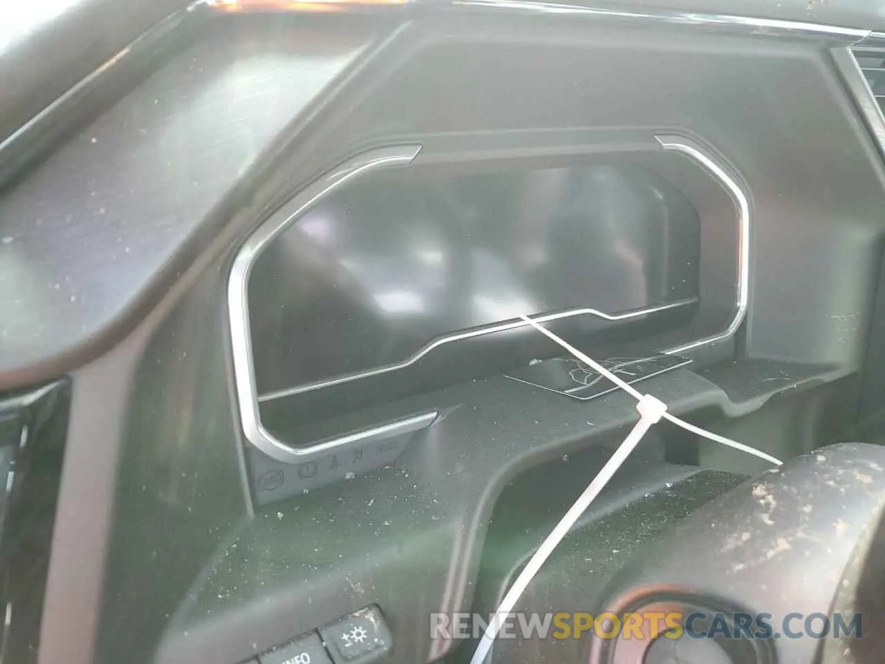 9 Photograph of a damaged car 1GT49PE77RF264722 GMC SIERRA 2024
