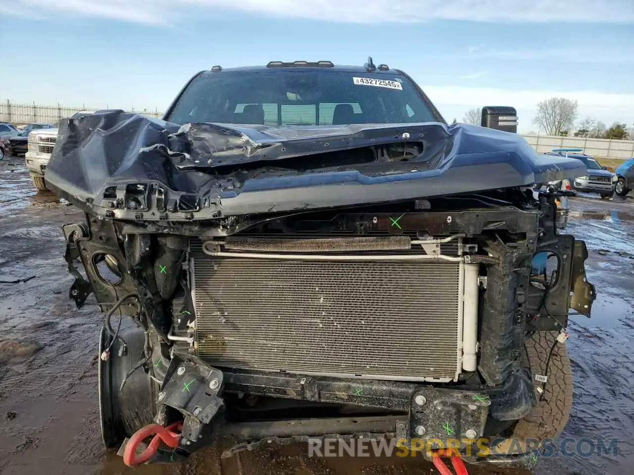 5 Фотография поврежденного автомобиля 1GT49PE77RF351813 GMC SIERRA 2024