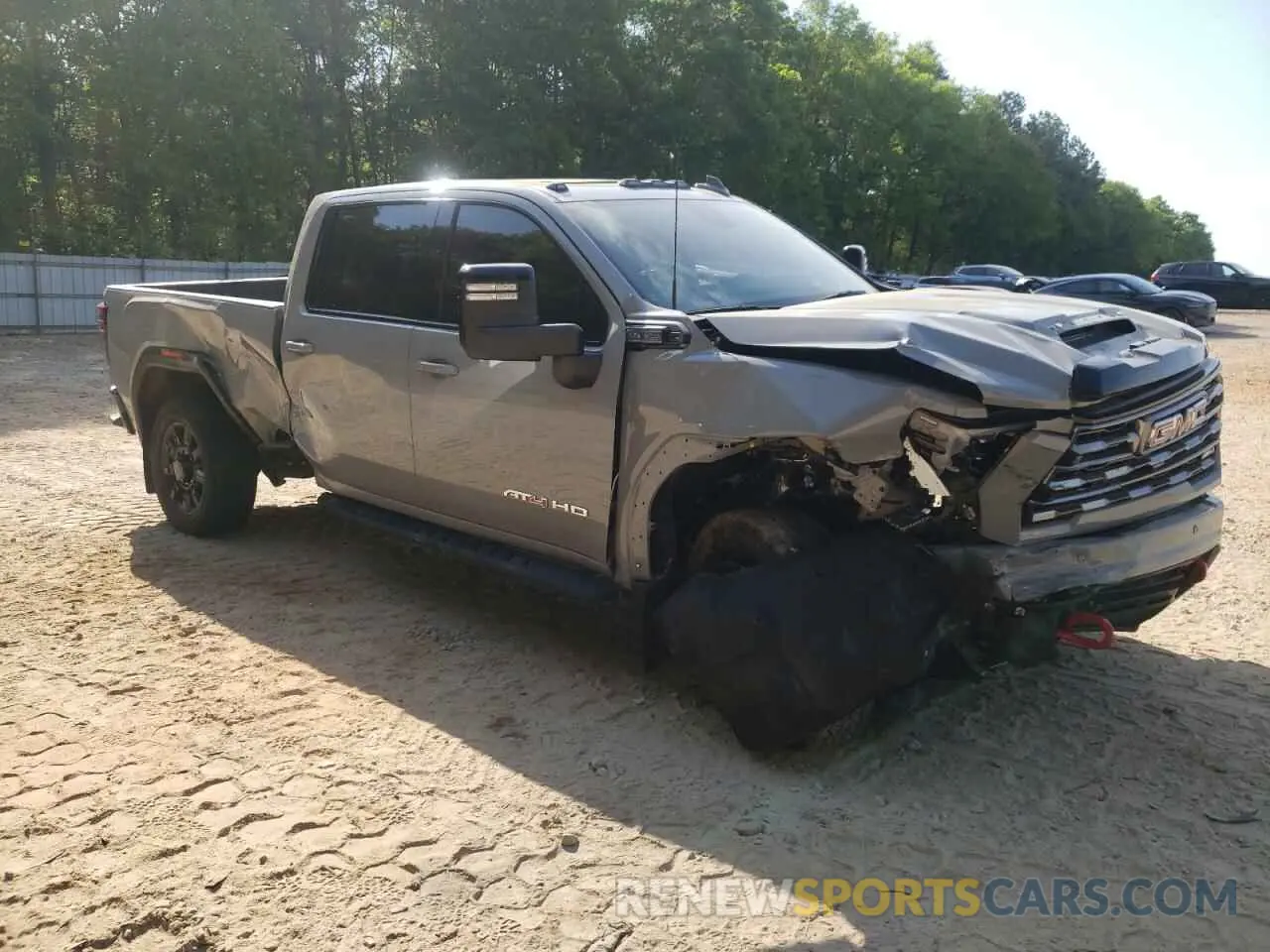 4 Фотография поврежденного автомобиля 1GT49PE78RF257584 GMC SIERRA 2024