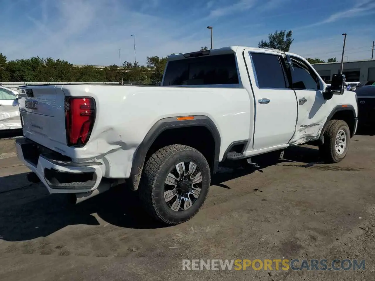 3 Photograph of a damaged car 1GT49REY4RF180118 GMC SIERRA 2024