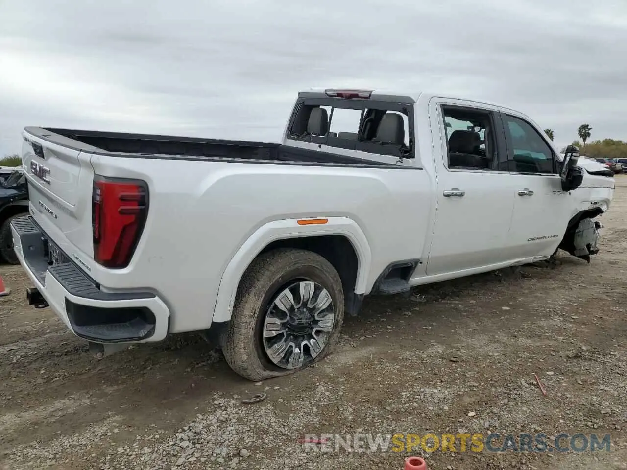 3 Photograph of a damaged car 1GT49REY9RF269439 GMC SIERRA 2024