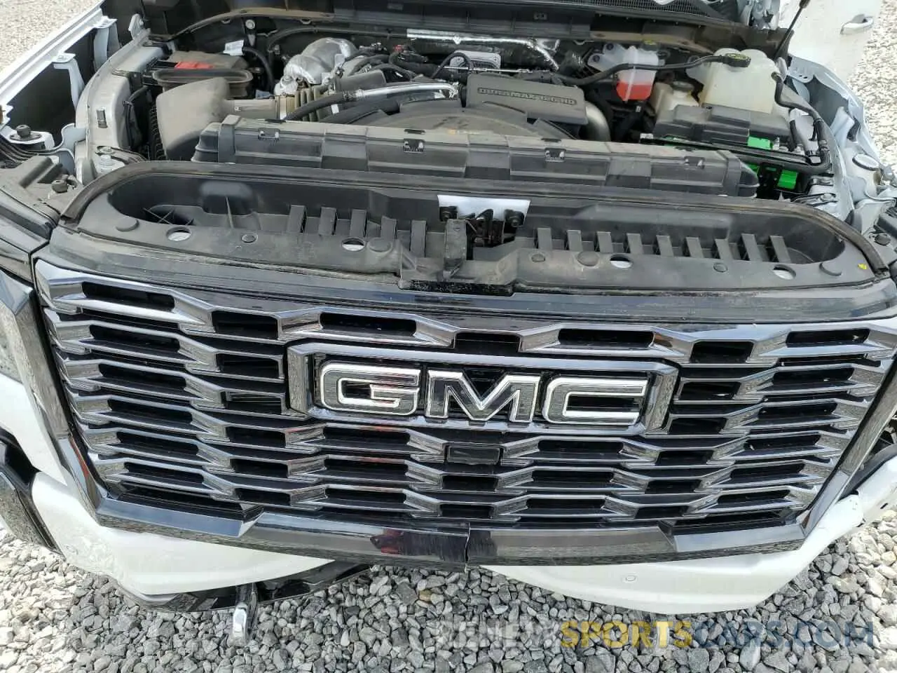 11 Photograph of a damaged car 1GT49XEY1RF106031 GMC SIERRA 2024