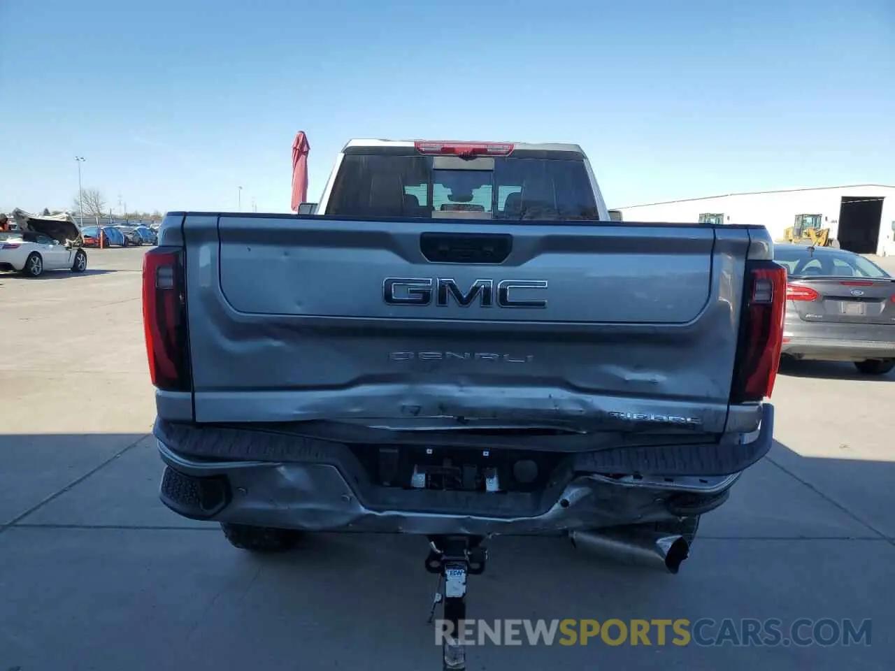 6 Фотография поврежденного автомобиля 1GT49XEY2RF435370 GMC SIERRA 2024