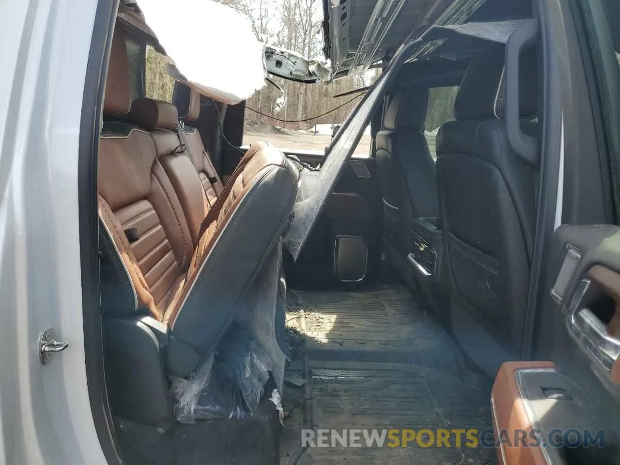 10 Фотография поврежденного автомобиля 1GT49XEY4RF312217 GMC SIERRA 2024