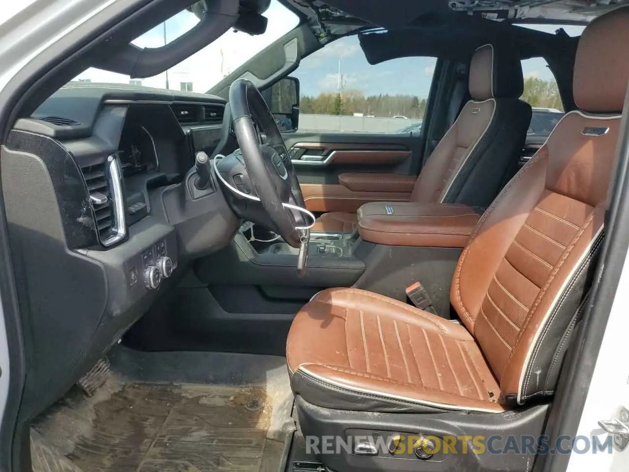 7 Фотография поврежденного автомобиля 1GT49XEY4RF312217 GMC SIERRA 2024