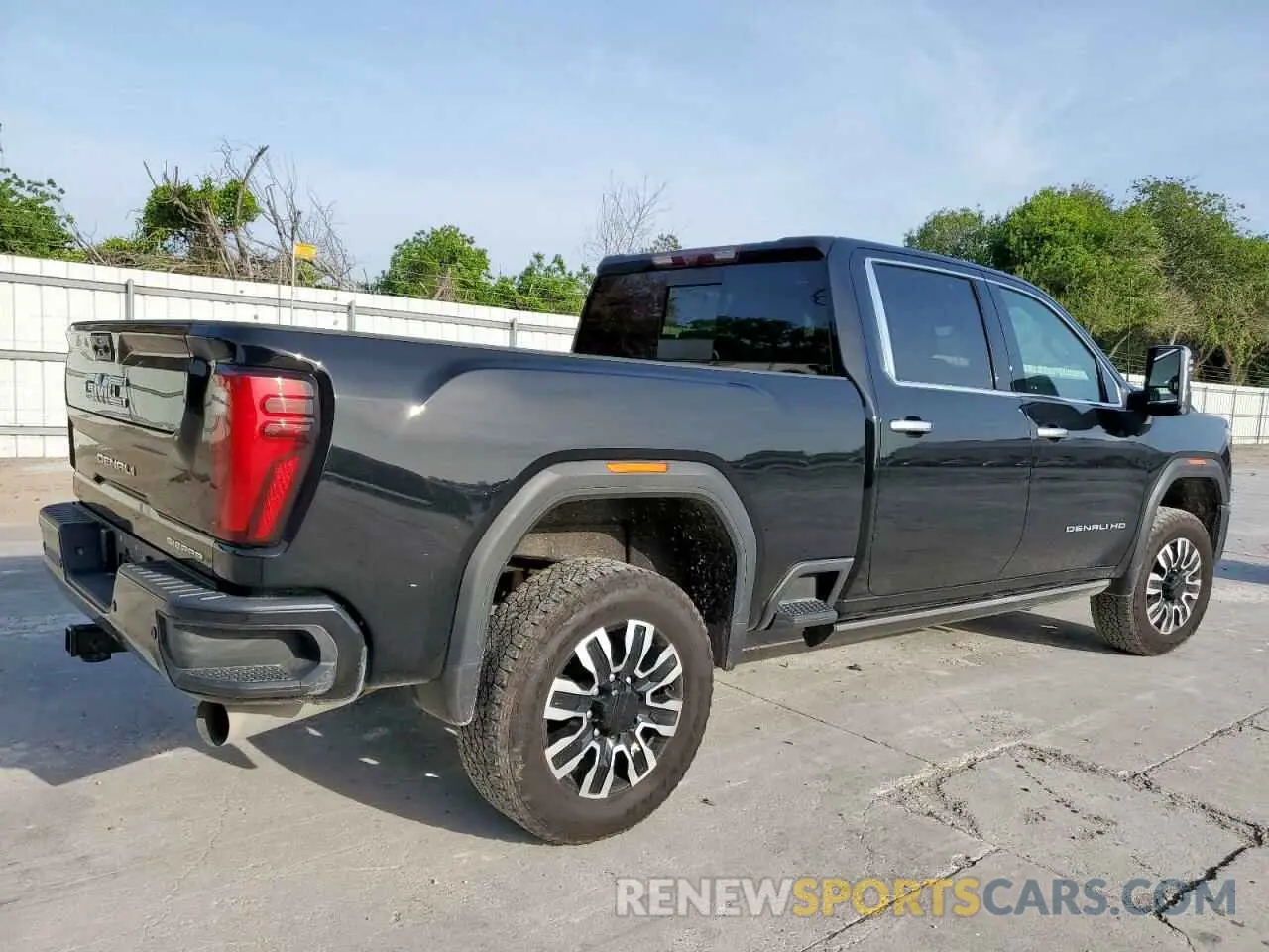 3 Photograph of a damaged car 1GT49XEY5RF179774 GMC SIERRA 2024