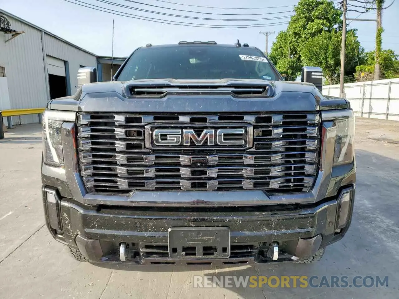 5 Photograph of a damaged car 1GT49XEY5RF179774 GMC SIERRA 2024