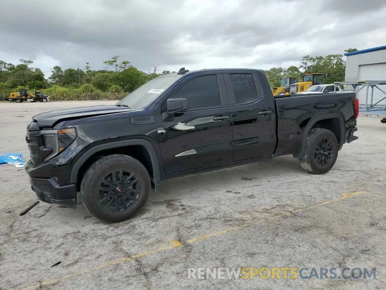 1 Фотография поврежденного автомобиля 1GTRUAEK1RZ201846 GMC SIERRA 2024