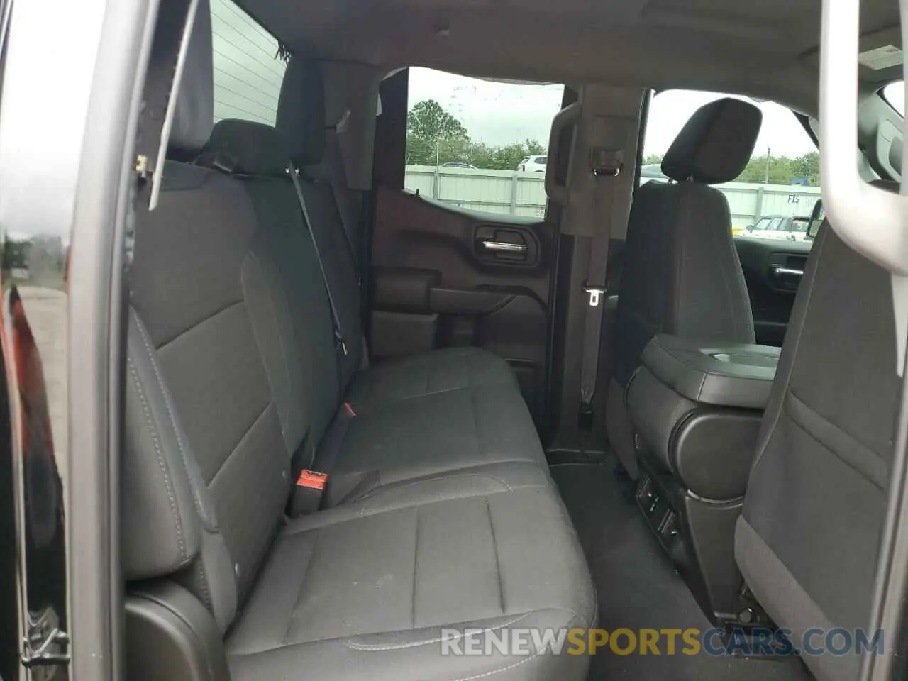10 Фотография поврежденного автомобиля 1GTRUAEK1RZ201846 GMC SIERRA 2024