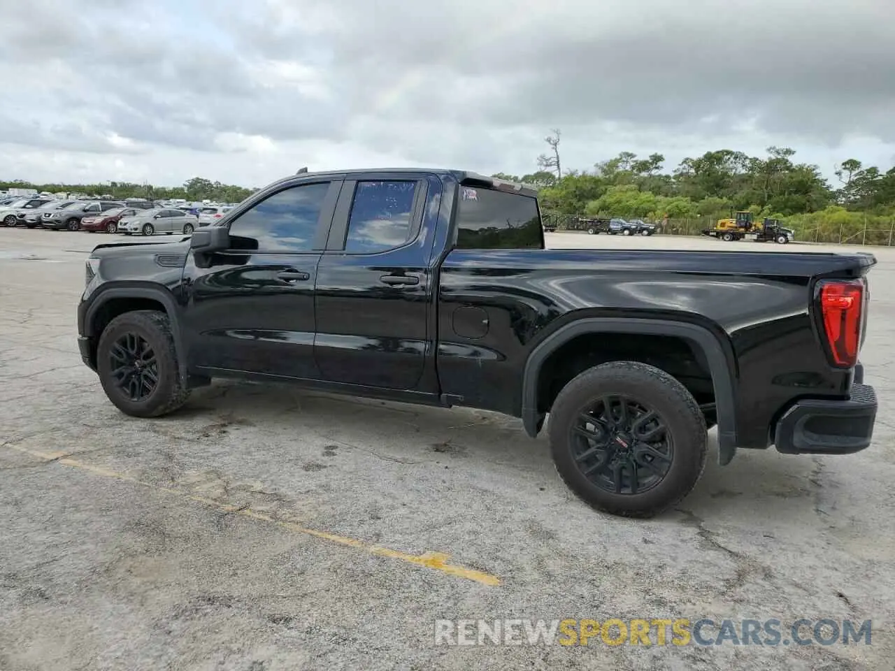 2 Фотография поврежденного автомобиля 1GTRUAEK1RZ201846 GMC SIERRA 2024