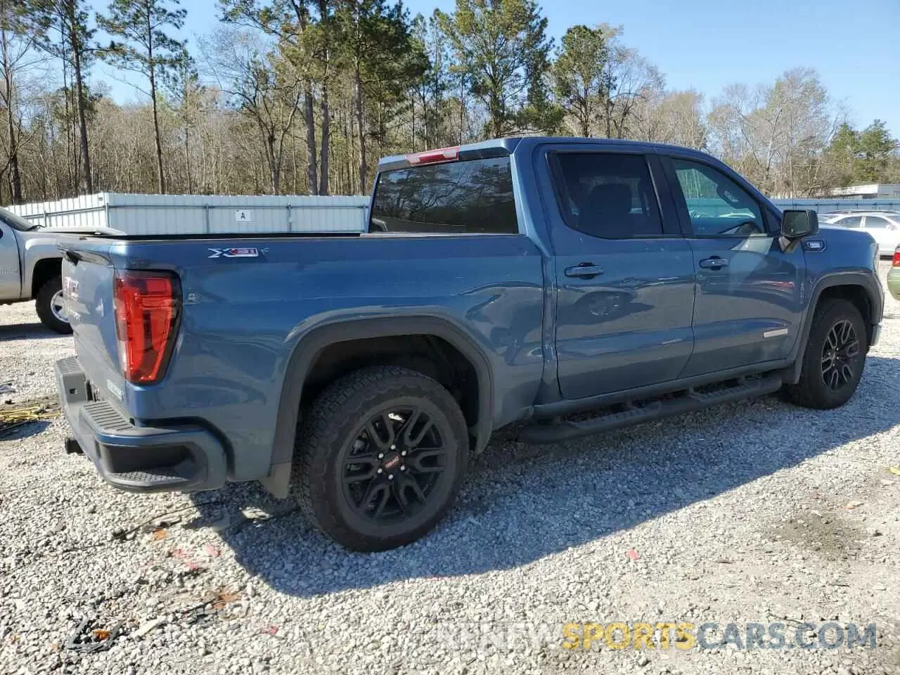 3 Фотография поврежденного автомобиля 1GTUUCE86RZ196377 GMC SIERRA 2024