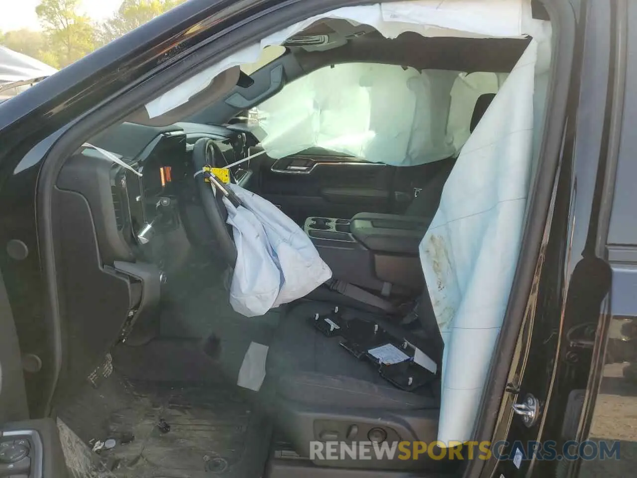 7 Photograph of a damaged car 1GTUUCED7RZ276381 GMC SIERRA 2024