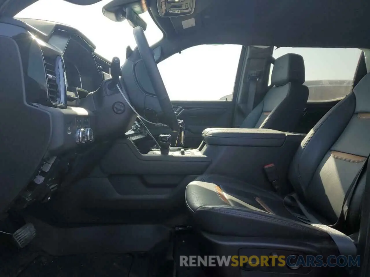 7 Фотография поврежденного автомобиля 1GTUUEEL6RZ338727 GMC SIERRA 2024