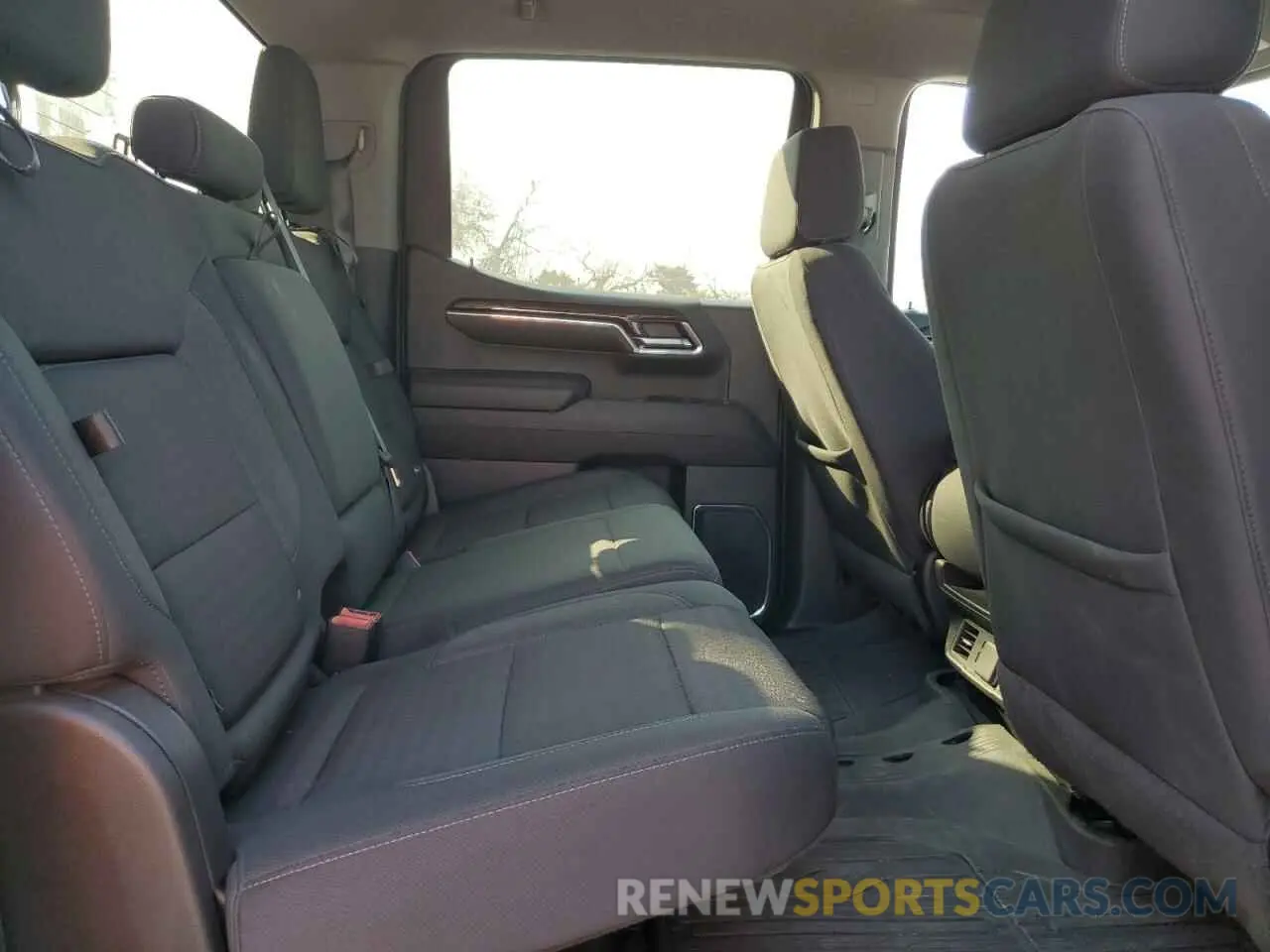 10 Фотография поврежденного автомобиля 3GTPHCED6RG324986 GMC SIERRA 2024
