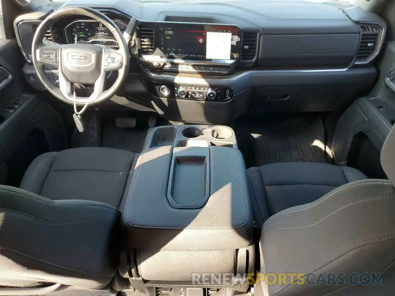 8 Фотография поврежденного автомобиля 3GTPHCED6RG324986 GMC SIERRA 2024