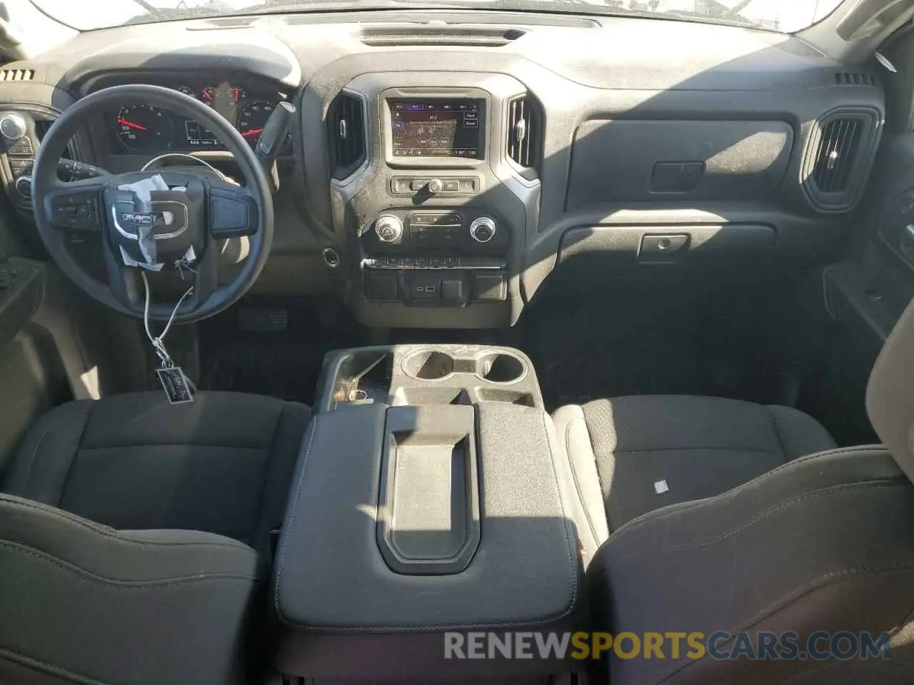 8 Фотография поврежденного автомобиля 3GTPUAEKXRG250390 GMC SIERRA 2024